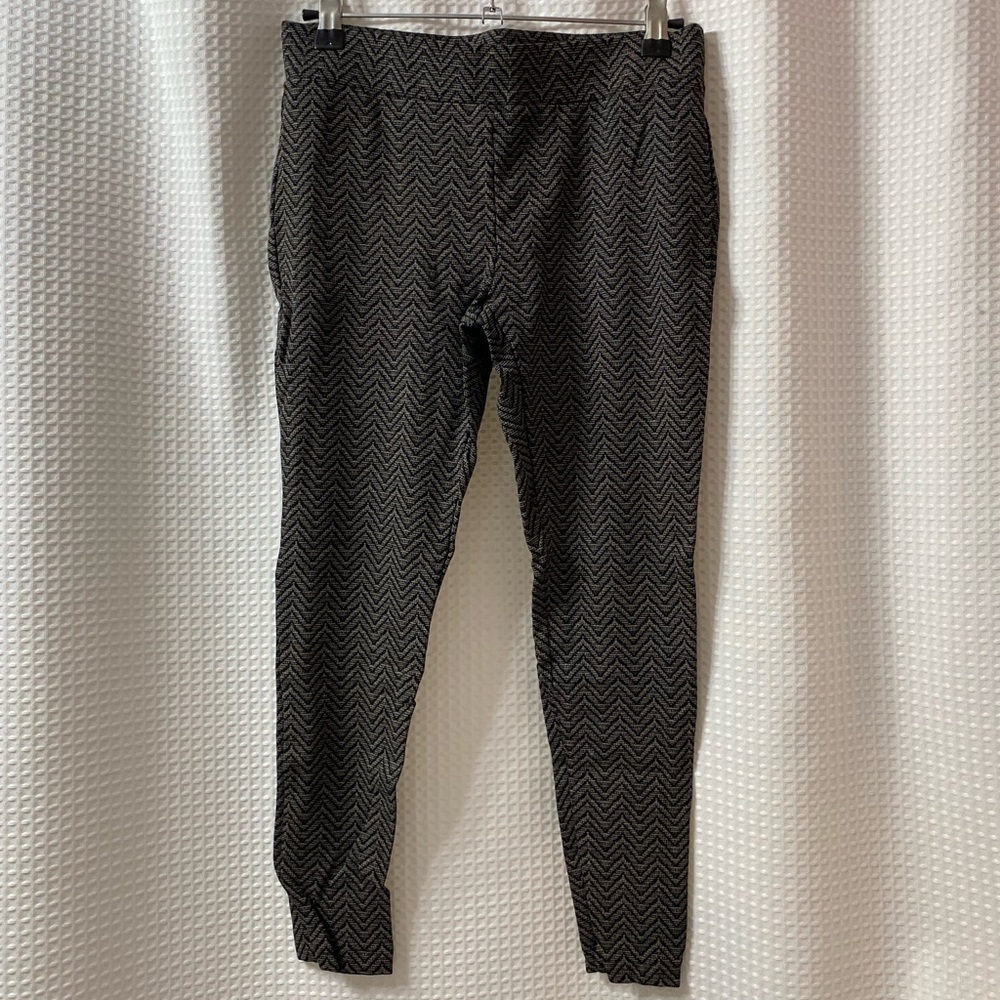 NWOT LOFT Petite Chevron Patterned Leggings